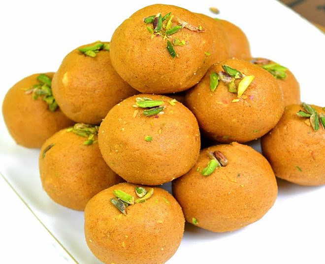 Besan laddu bhog